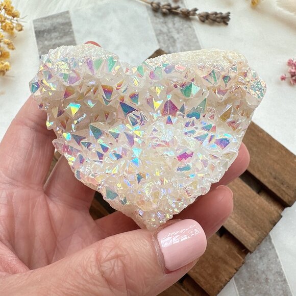 Gorgeous Angel Aura Quartz Heart Cluster - Picture 3 of 7